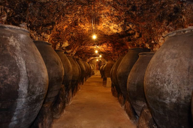 Bodegas Peral, en Colmenar de Oreja