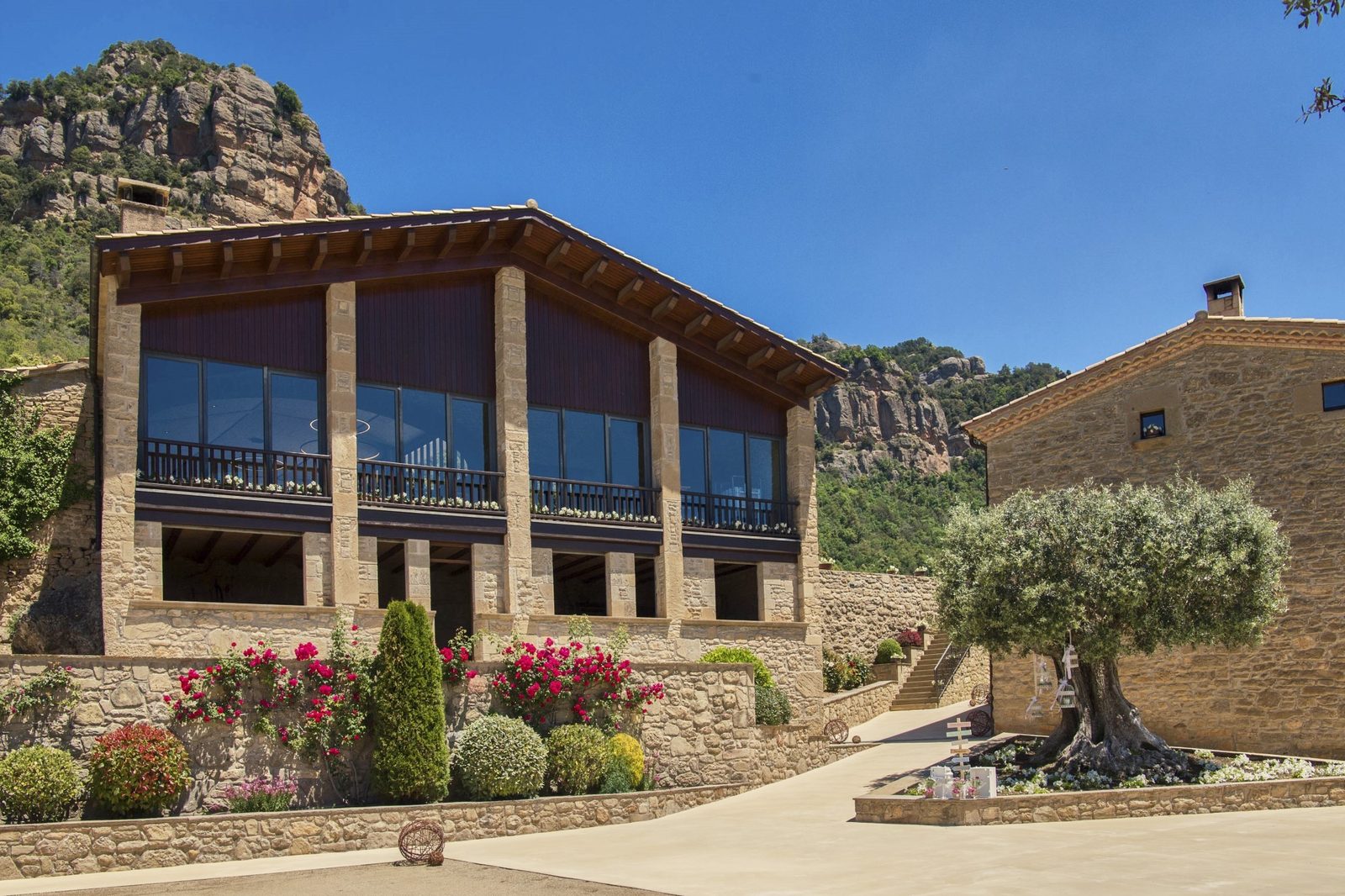 Exterior de la masía