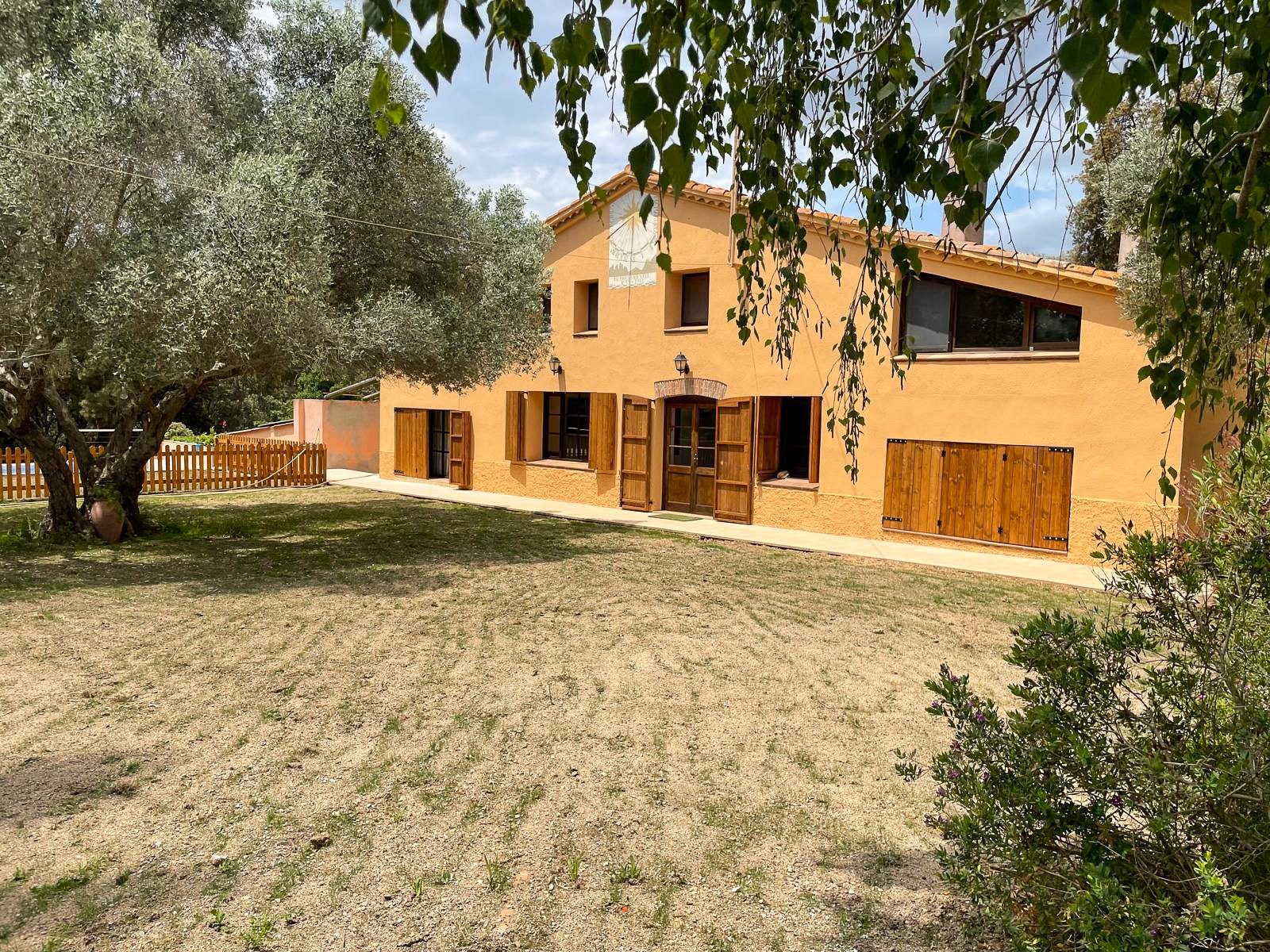 La casa rural con la piscina