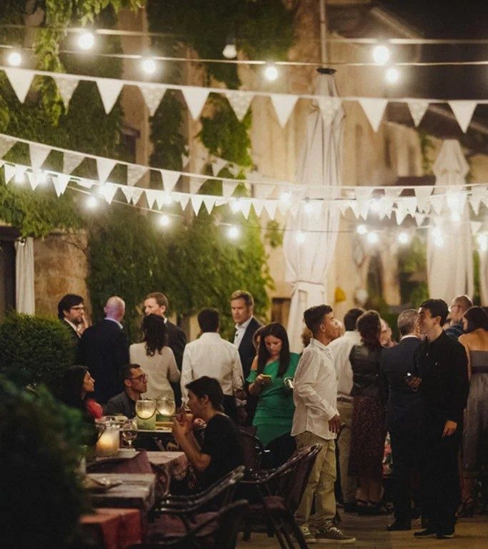 Boda al estilo fiesta mayor en El Folló