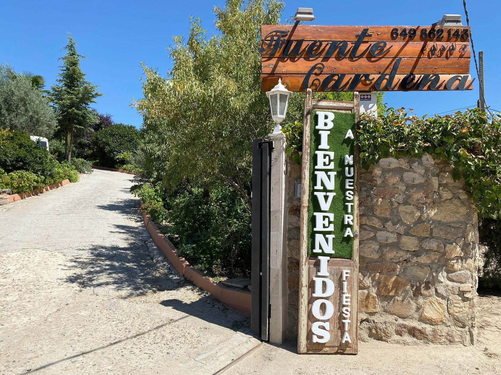 La entrada a la finca