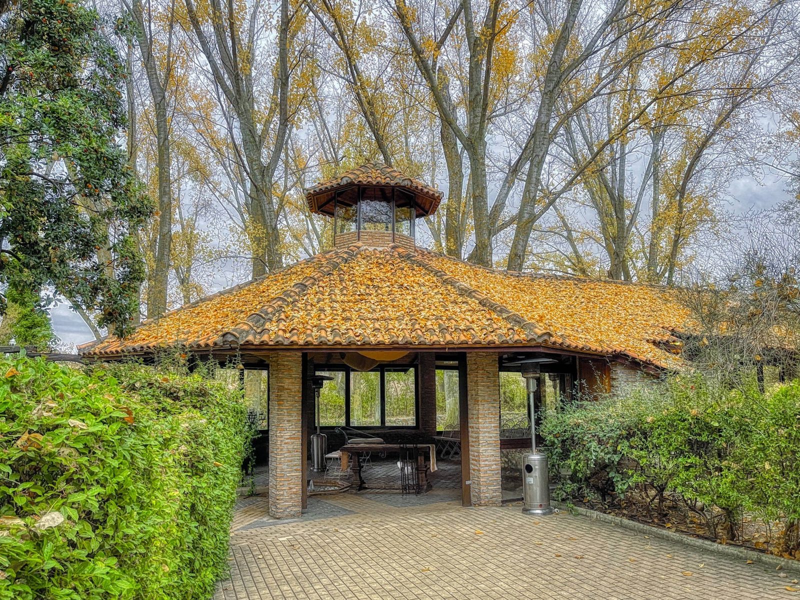 Templete en otoño