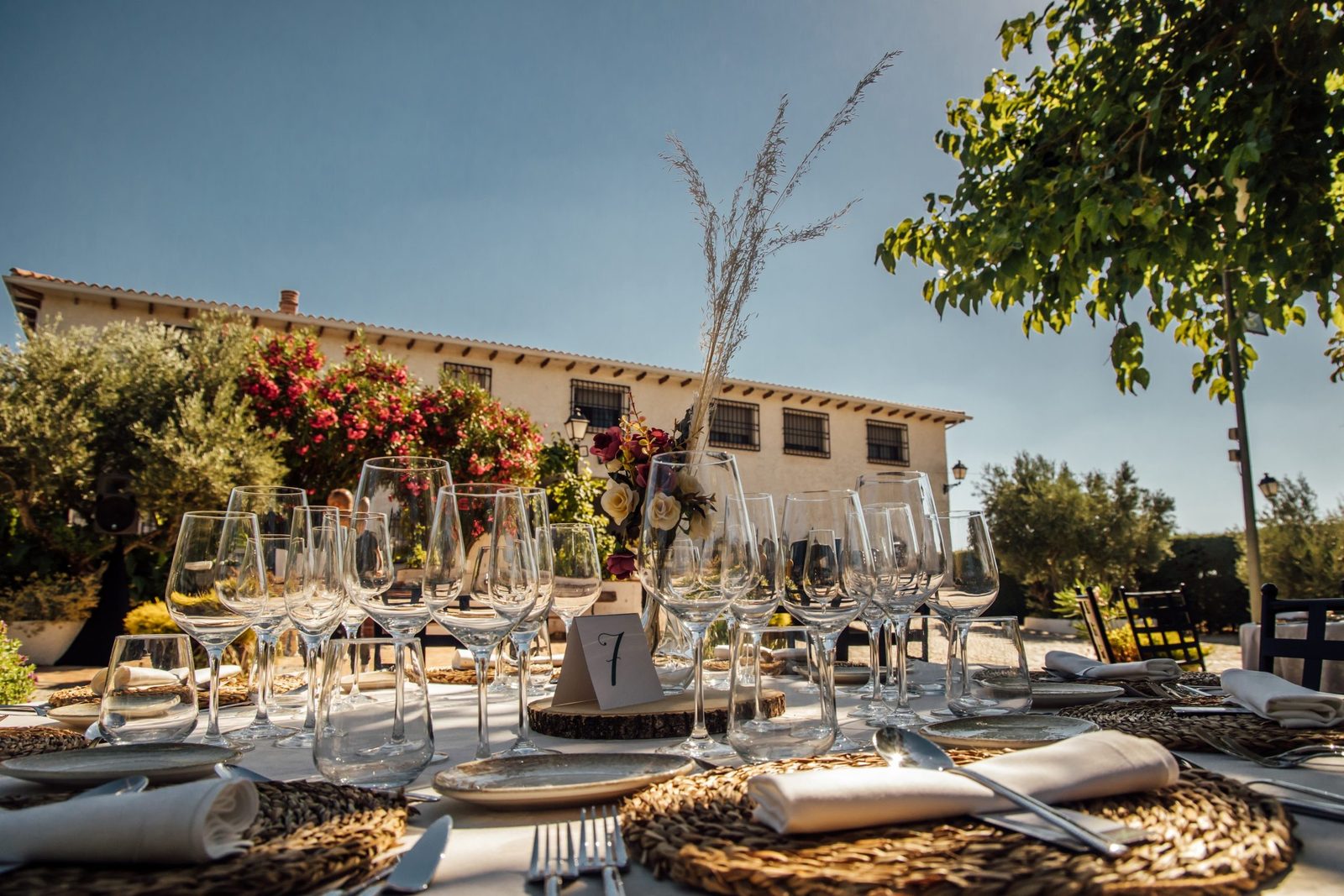 Exteriores, boda montada en el jardín