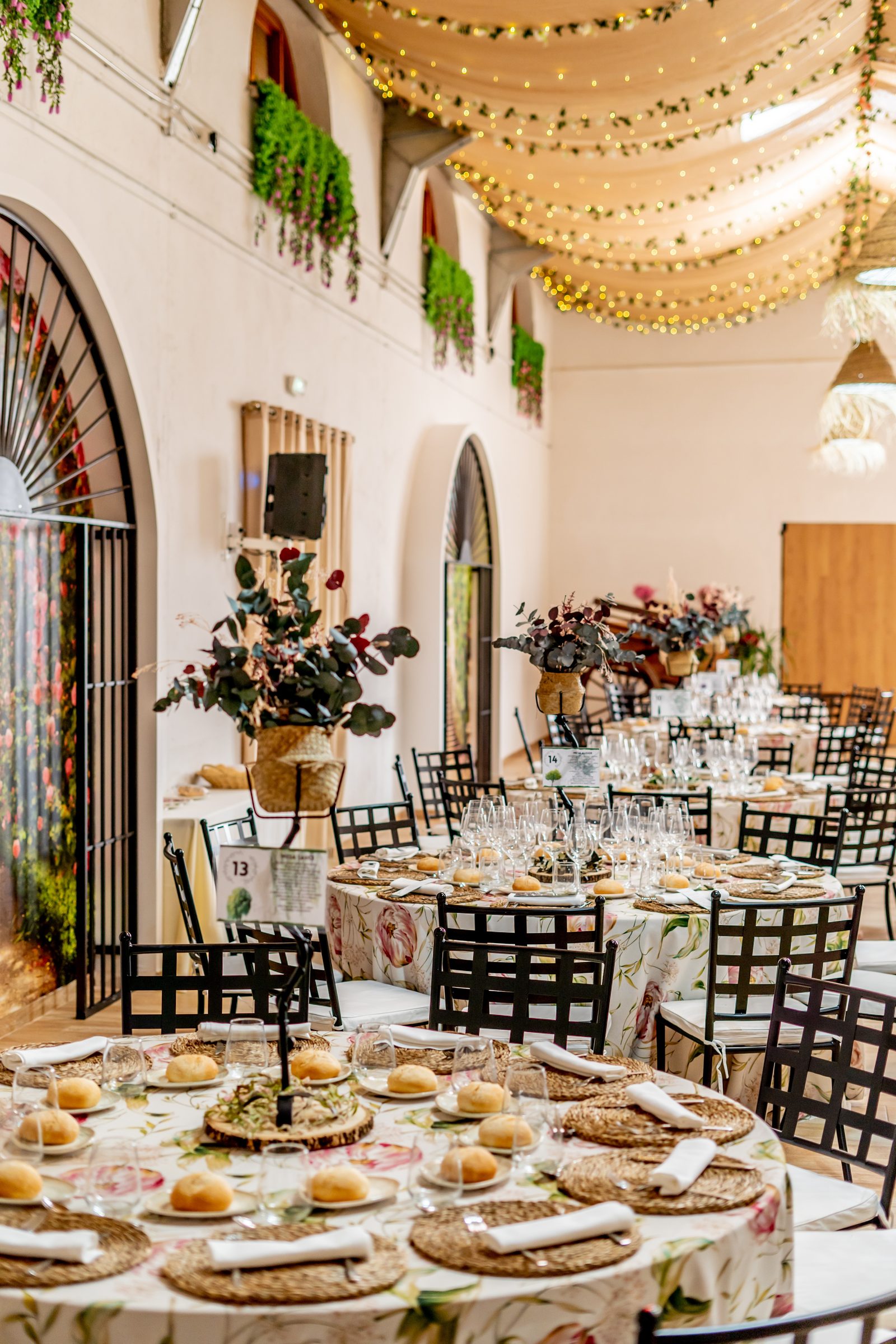 Salón interior montado para una boda