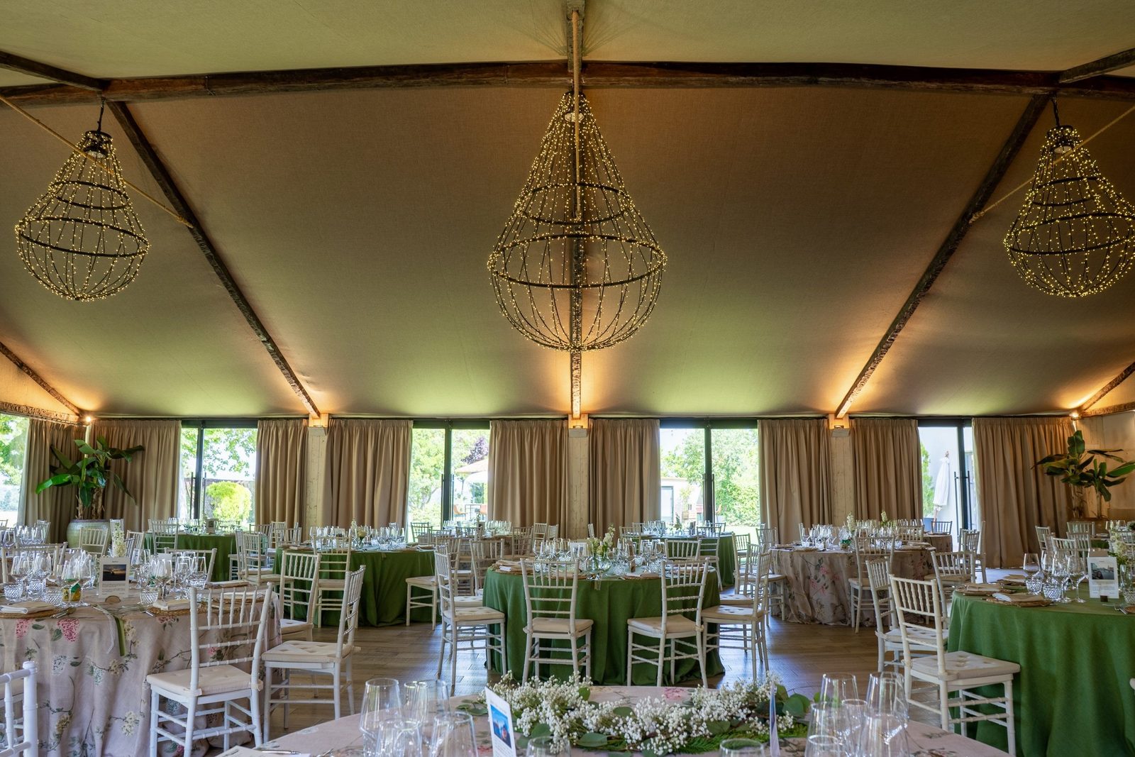 Interior de los salones de El Jardín de La Vega