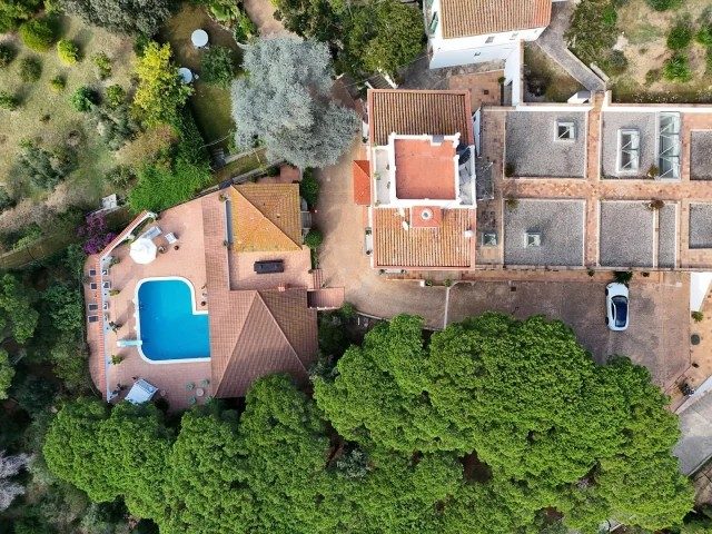 Áreas exteriores de la finca