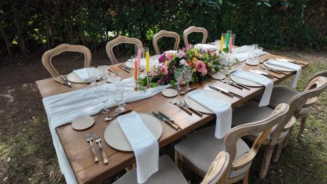 Montaje de mesa para celebración