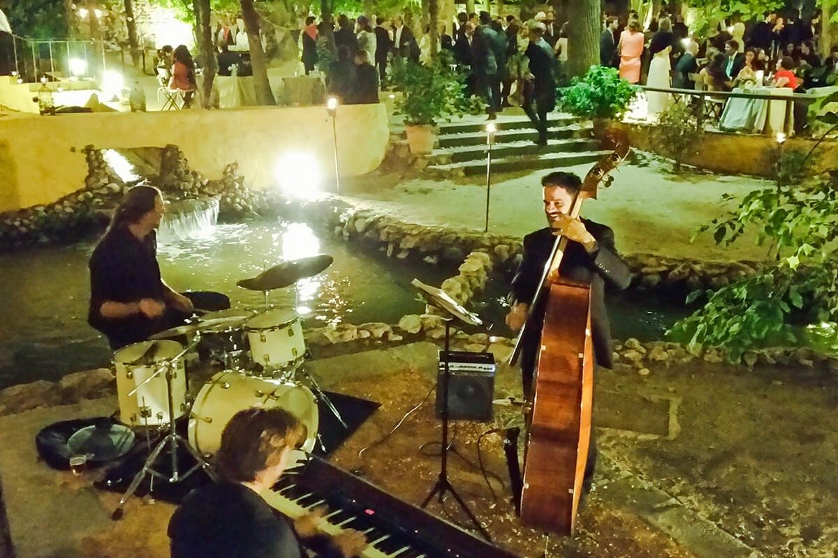 Zona de fiesta y música