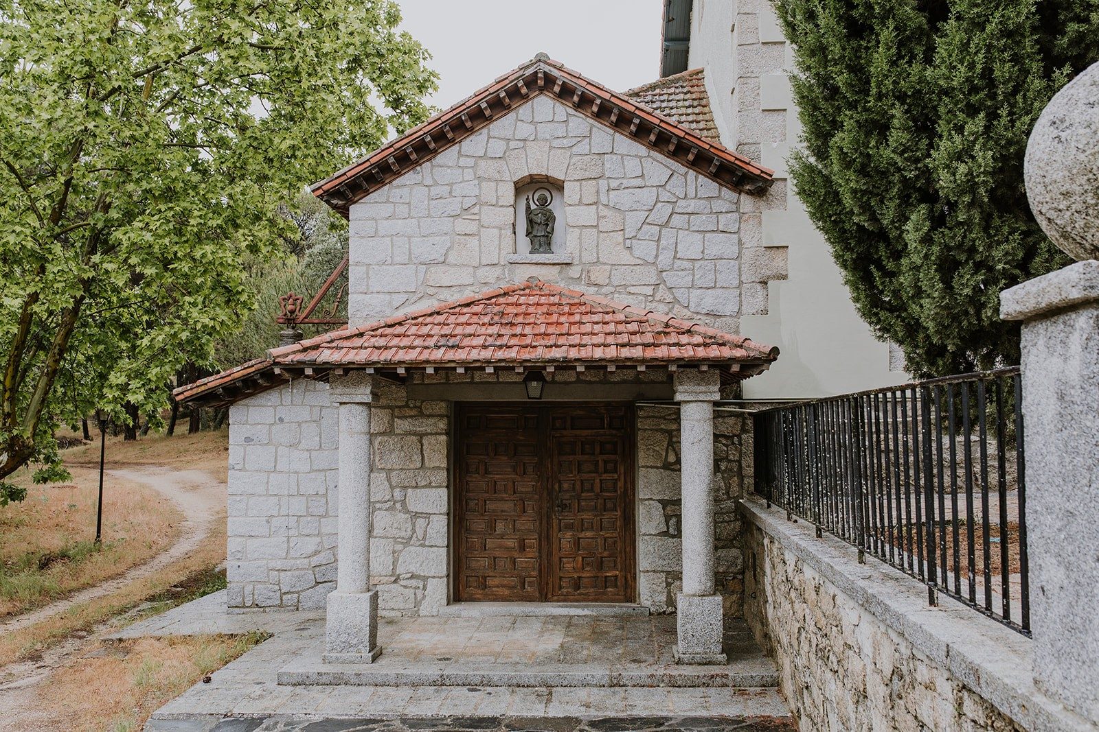 La ermita de la finca