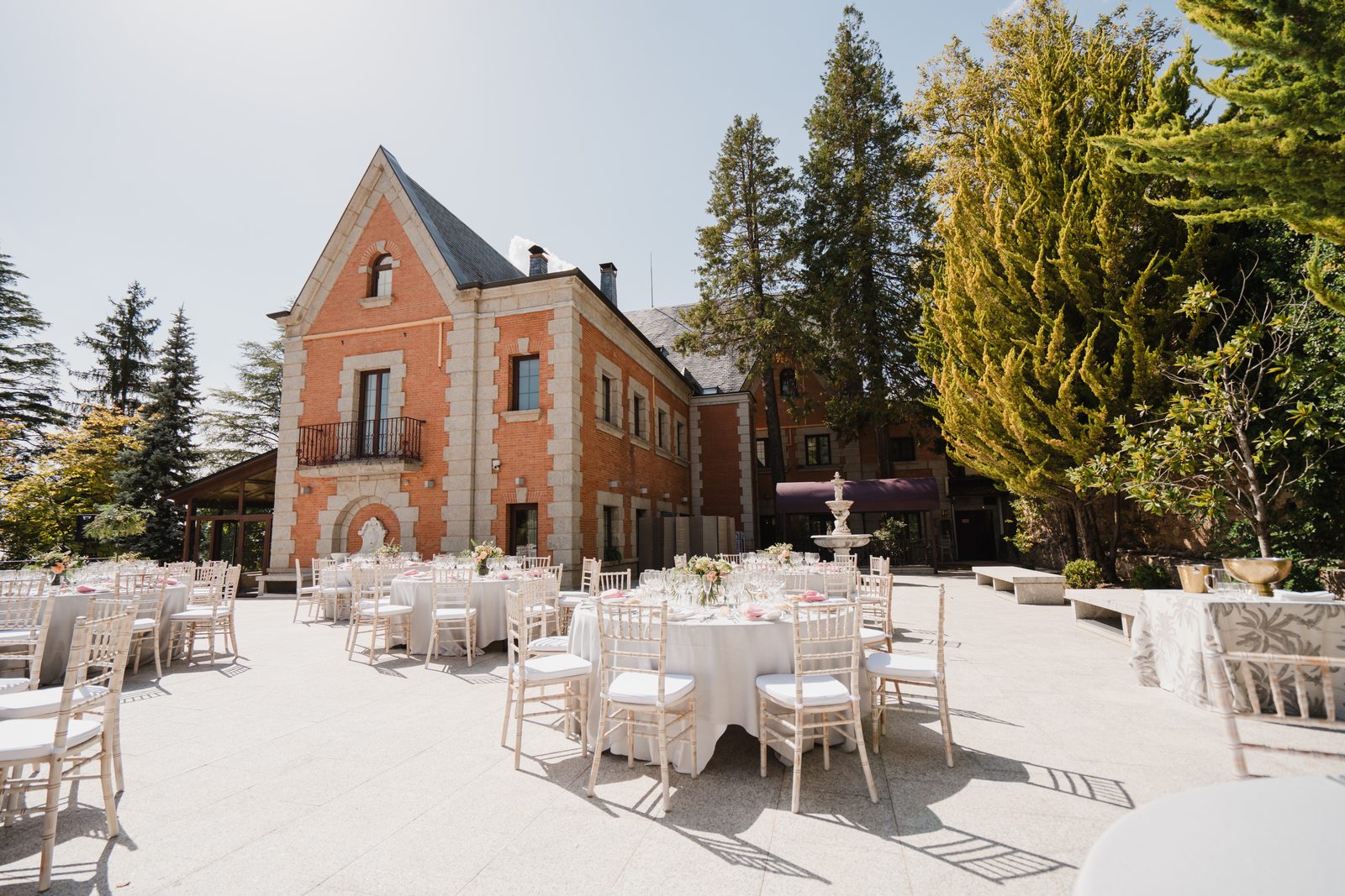 Fotografía de una boda celebrada en el Palacio