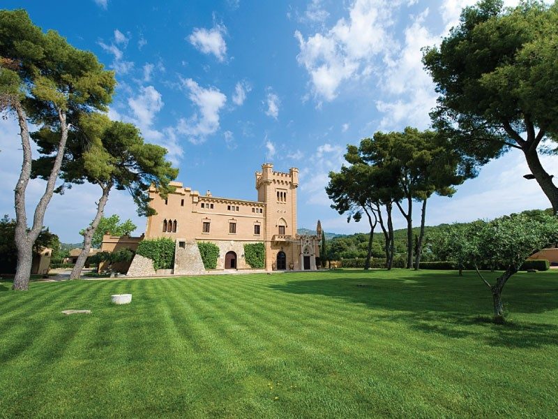 El jardín de 2.000 m² de la finca